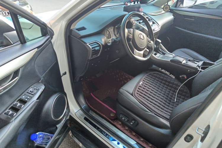 Used Lexus NX 2020 200 All-Wheel Drive Fēngshàng Version China VI Standard Driver Seat