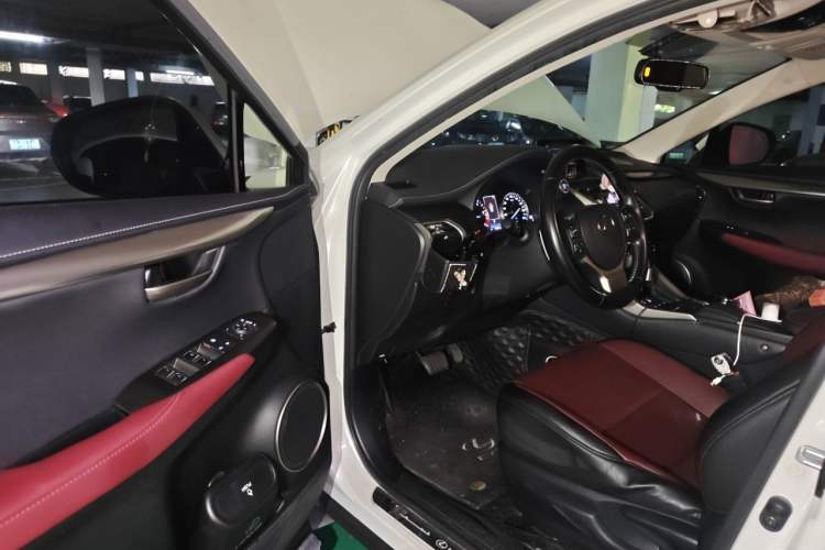 Used Lexus NX 2020 200 Front-Wheel Drive Freeline Edition China VI Standard Driver Seat
