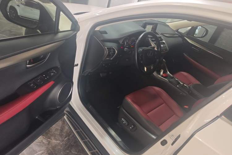 Used Lexus NX 2020 200 All-Wheel Drive Fēngshàng Version China VI Standard Driver Seat