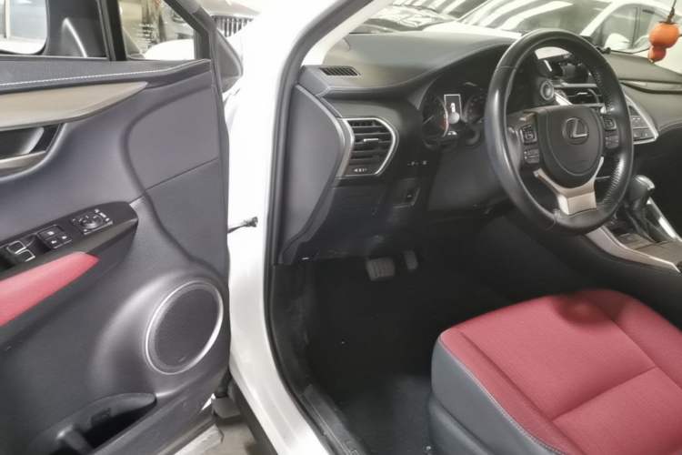Used Lexus NX 2020 200 Front-Wheel Drive Freeline Edition China VI Standard Driver Seat