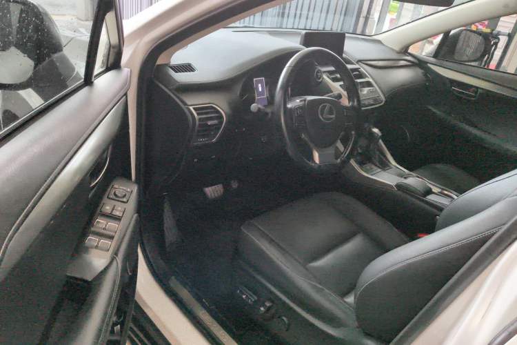 Used Lexus NX 2020 300h Front-Drive FENGSHANG Version China VI Standard Driver Seat