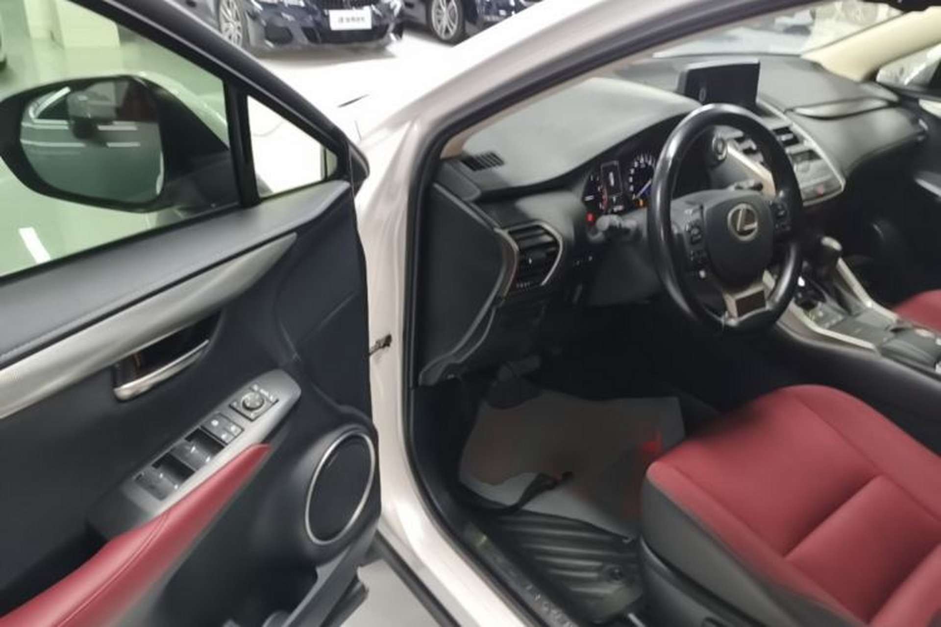 Used Lexus NX 2020 200 Front-Wheel Drive Freeline Edition China VI Standard Driver Seat