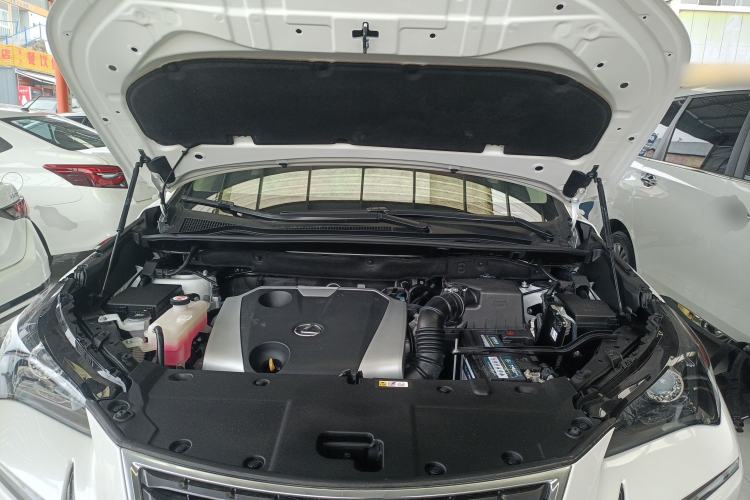 Used Lexus NX 2020 200 Front-Wheel Drive Vmotion Edition China VI Standard Engine Bay