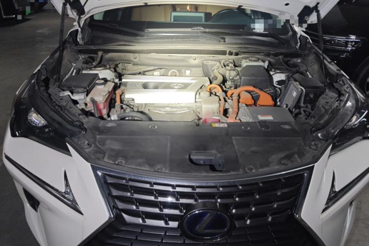 Used Lexus NX 2020 300h Front-Drive FENGSHANG Version China VI Standard Engine Bay