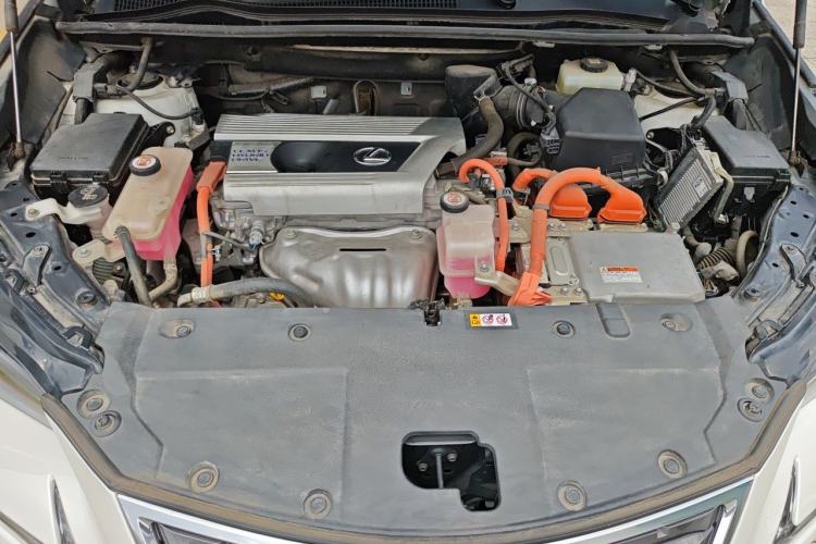 Used Lexus NX 2020 300h Front-Drive FENGSHANG Version China VI Standard Engine Bay