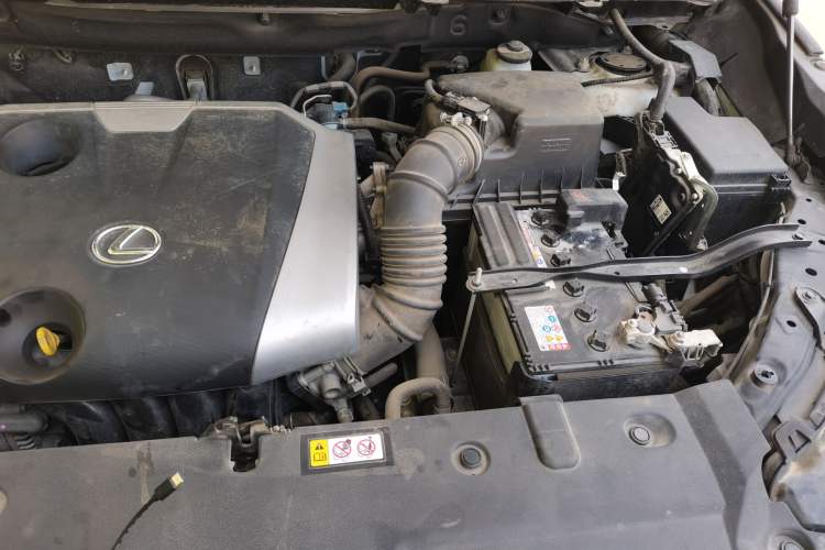 Used Lexus NX 2020 200 All-Wheel Drive Fēngshàng Version China VI Standard Engine Bay Left