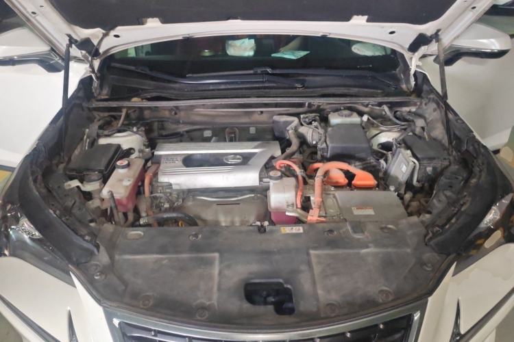Used Lexus NX 2020 300h Front-Drive FENGSHANG Version China VI Standard Engine Bay
