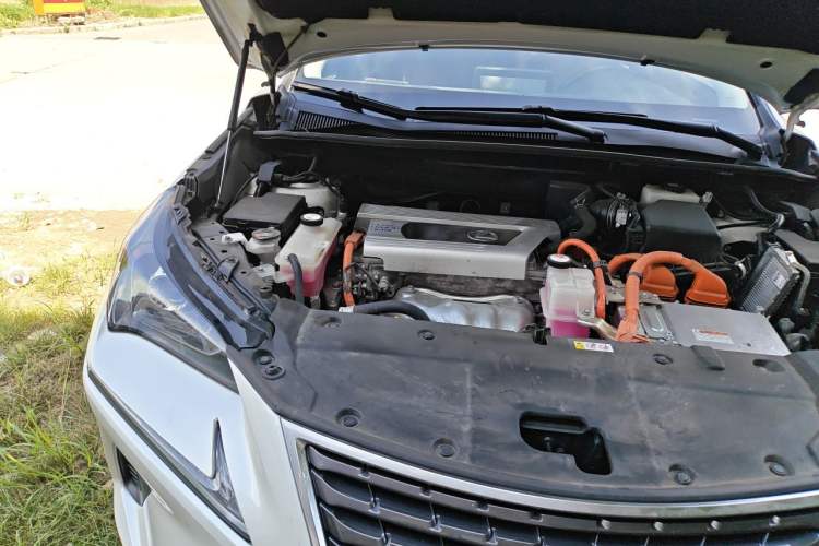 Used Lexus NX 2020 300h Front-Drive FENGSHANG Version China VI Standard Engine Bay Right
