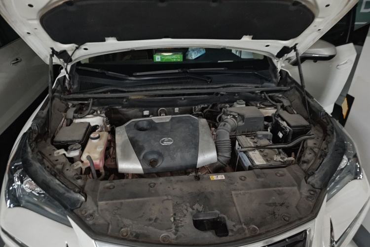 Used Lexus NX 2020 200 Front-Wheel Drive Vmotion Edition China VI Standard Engine Bay