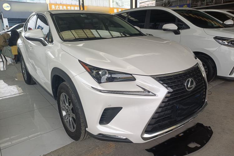Used Lexus NX 2020 200 Front-Wheel Drive Vmotion Edition China VI Standard Exterior 2