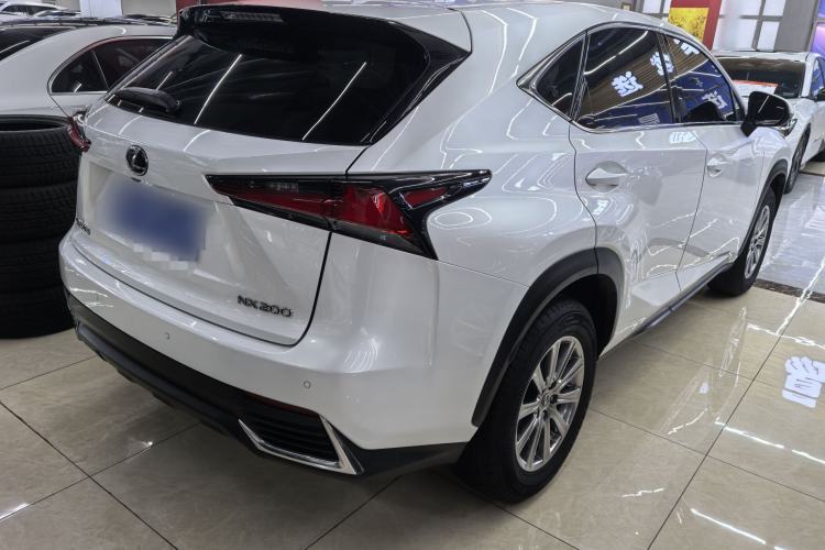 Used Lexus NX 2020 200 Front-Wheel Drive Vmotion Edition China VI Standard Exterior 2