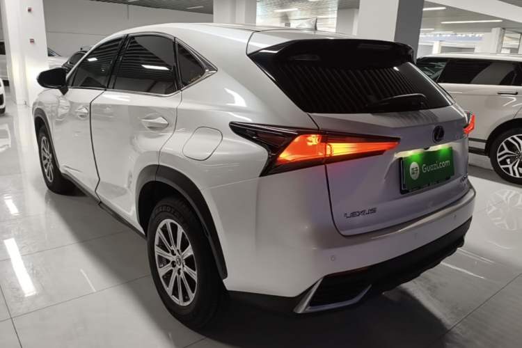 Used Lexus NX 2020 200 Front-Wheel Drive Freeline Edition China VI Standard Exterior 2
