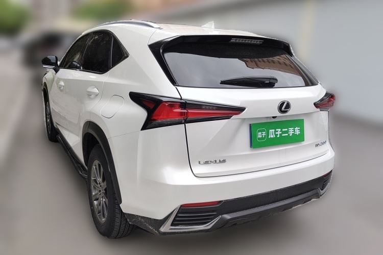 Used Lexus NX 2020 200 Front-Wheel Drive Vmotion Edition China VI Standard Exterior 3