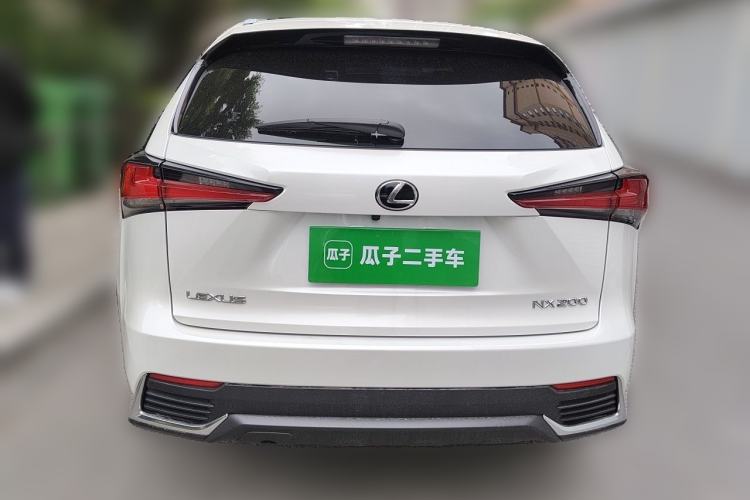 Used Lexus NX 2020 200 Front-Wheel Drive Vmotion Edition China VI Standard Exterior 4