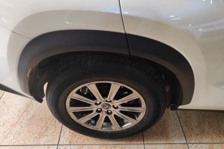 Used Lexus NX 2020 200 All-Wheel Drive Fēngshàng Version China VI Standard Exterior 5