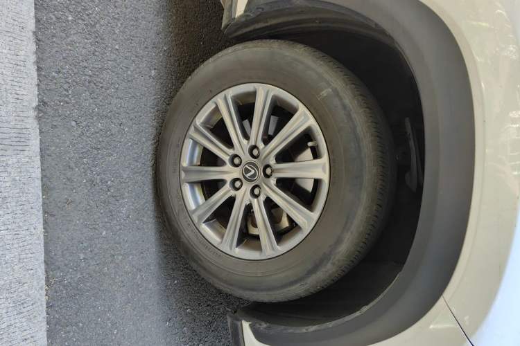 Used Lexus NX 2020 200 Front-Wheel Drive Vmotion Edition China VI Standard Exterior 7