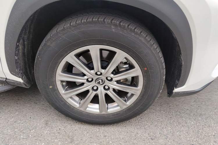 Used Lexus NX 2020 200 Front-Wheel Drive Vmotion Edition China VI Standard Exterior 7