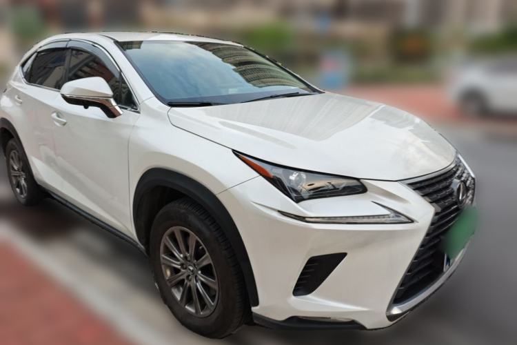 Used Lexus NX 2020 200 Front-Wheel Drive Vmotion Edition China VI Standard Front Right 45 Deg