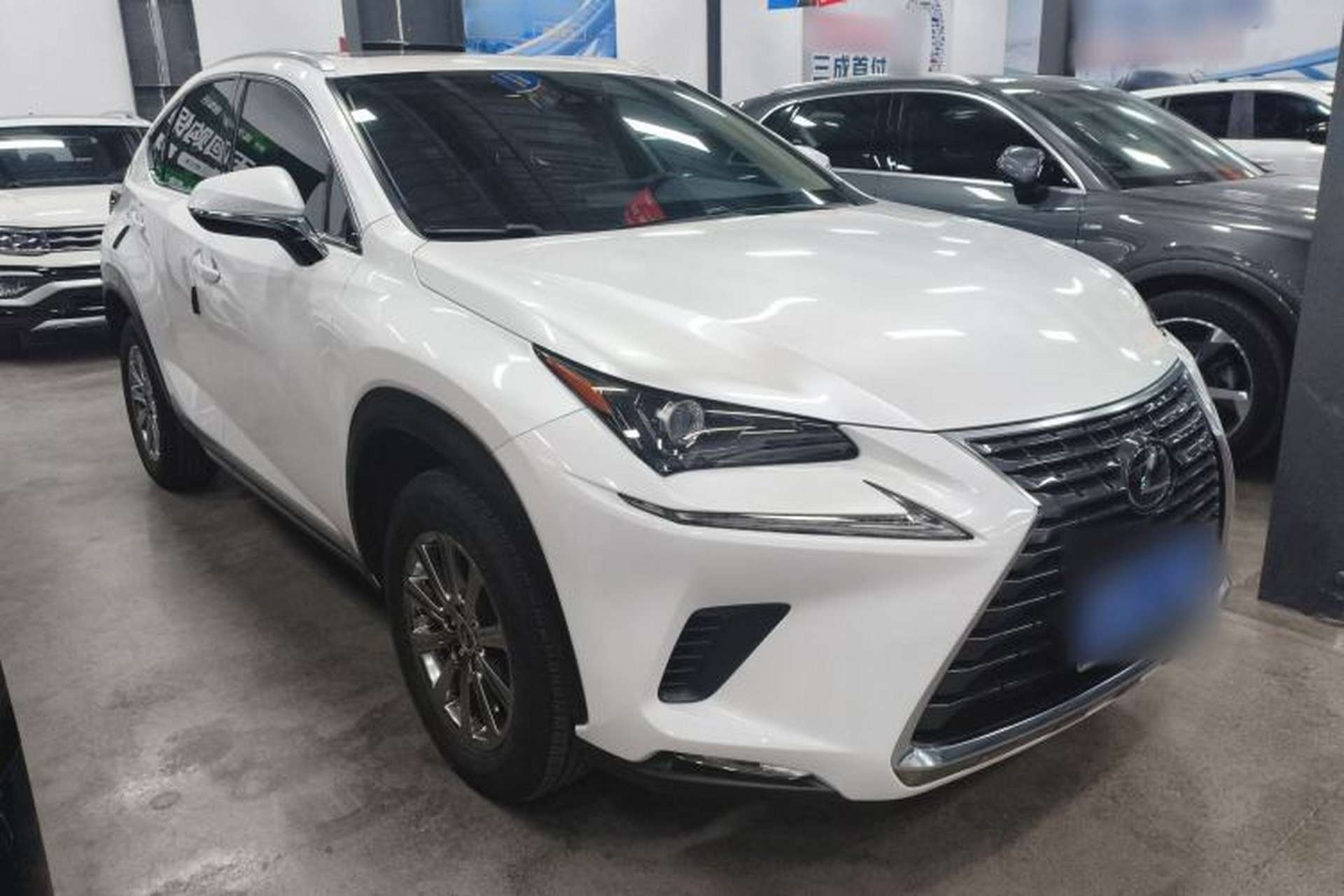 Used Lexus NX 2020 200 All-Wheel Drive Fēngshàng Version China VI Standard Front Right 45 Deg