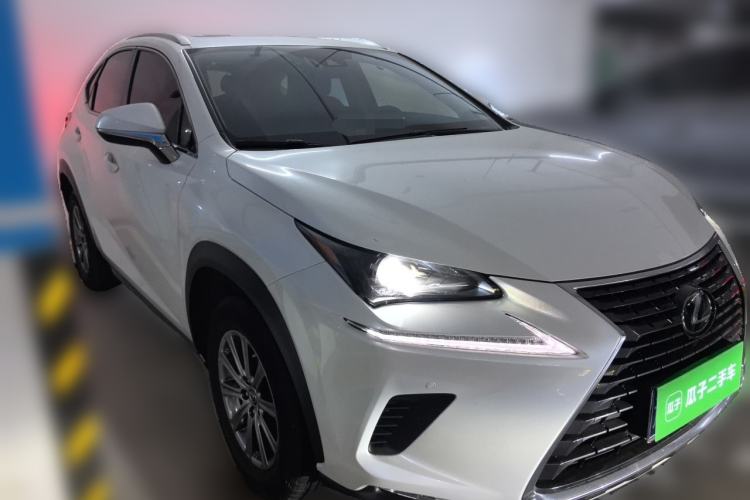 Used Lexus NX 2020 200 All-Wheel Drive Fēngshàng Version China VI Standard Front Right 45 Deg