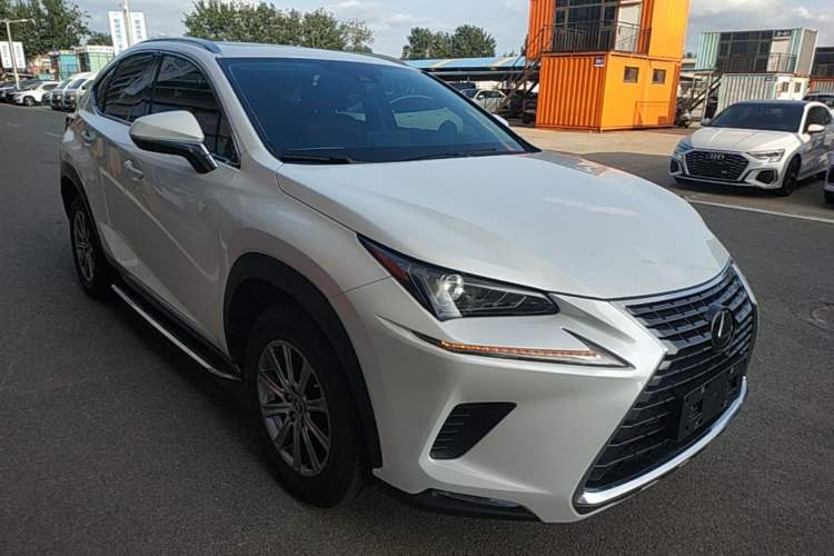 Used Lexus NX 2020 200 All-Wheel Drive Fēngshàng Version China VI Standard Front Right 45 Deg
