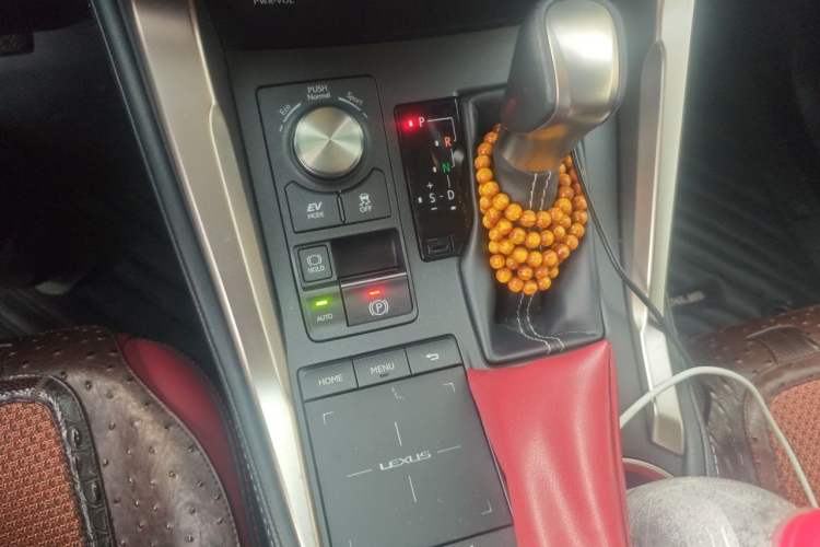Used Lexus NX 2020 300h All-Wheel Drive FENGZHI Version China VI Standard Gear Lever