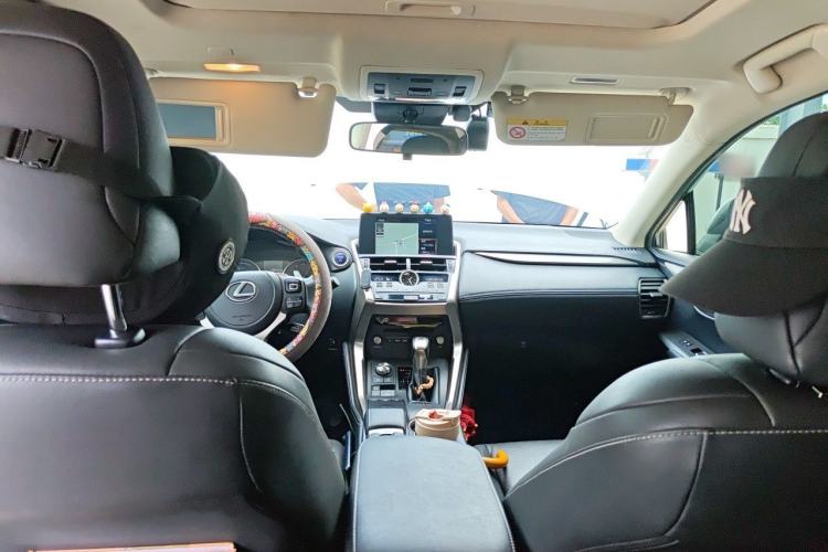 Used Lexus NX 2020 300h Front-Drive FENGSHANG Version China VI Standard Headliner
