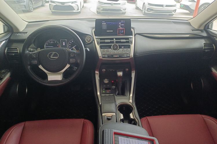 Used Lexus NX 2020 200 Front-Wheel Drive Vmotion Edition China VI Standard Interior 2