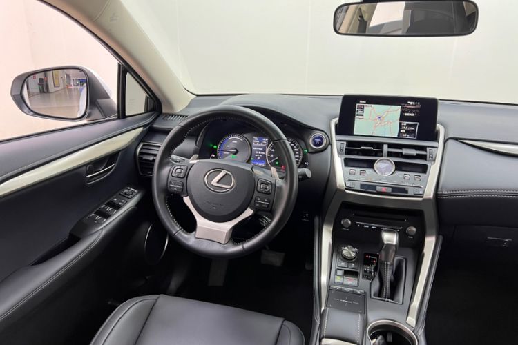 Used Lexus NX 2020 300h Front-Drive FENGSHANG Version China VI Standard Interior 2