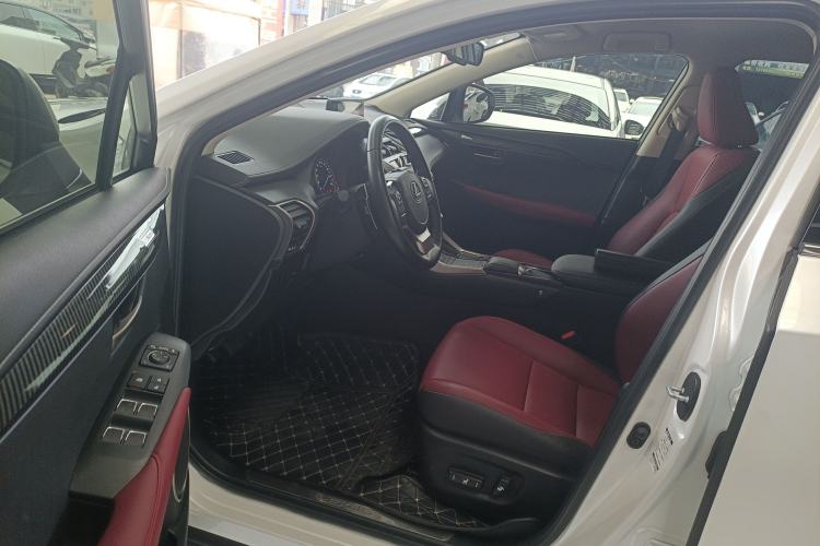Used Lexus NX 2020 200 Front-Wheel Drive Vmotion Edition China VI Standard Interior 3