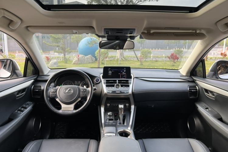Used Lexus NX 2020 300h Front-Drive FENGSHANG Version China VI Standard Interior 3