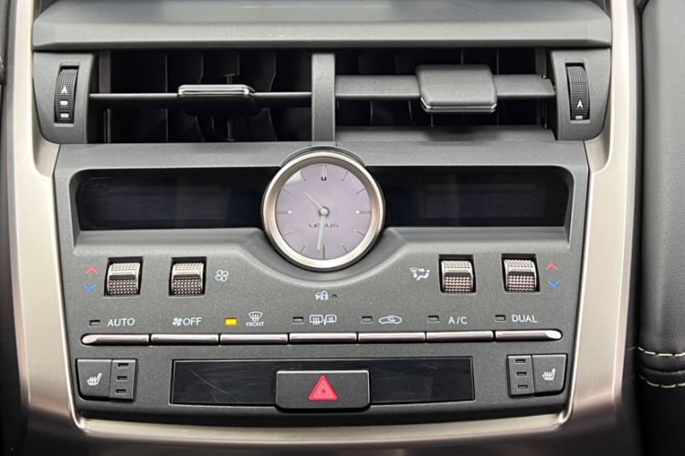 Used Lexus NX 2020 300h Front-Drive FENGSHANG Version China VI Standard Interior 3