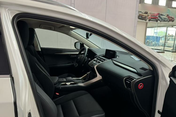 Used Lexus NX 2020 200 Front-Wheel Drive Freeline Edition China VI Standard Interior 5