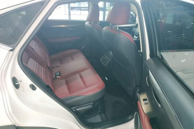 Used Lexus NX 2020 300h Front-Drive FENGSHANG Version China VI Standard Interior 5