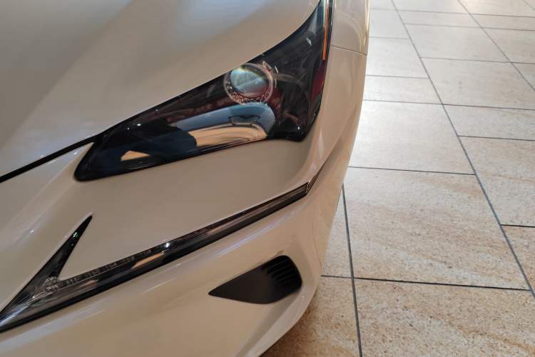 Used Lexus NX 2020 200 All-Wheel Drive Fēngshàng Version China VI Standard Left Front Headlight