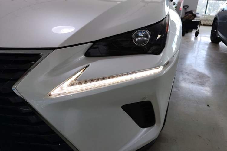 Used Lexus NX 2020 200 All-Wheel Drive Fēngshàng Version China VI Standard Left Front Headlight