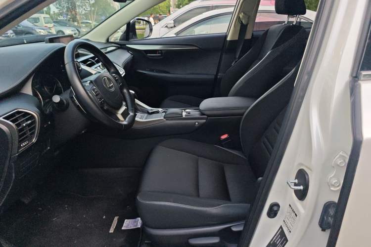 Used Lexus NX 2020 200 Front-Wheel Drive Freeline Edition China VI Standard Left Front Seat