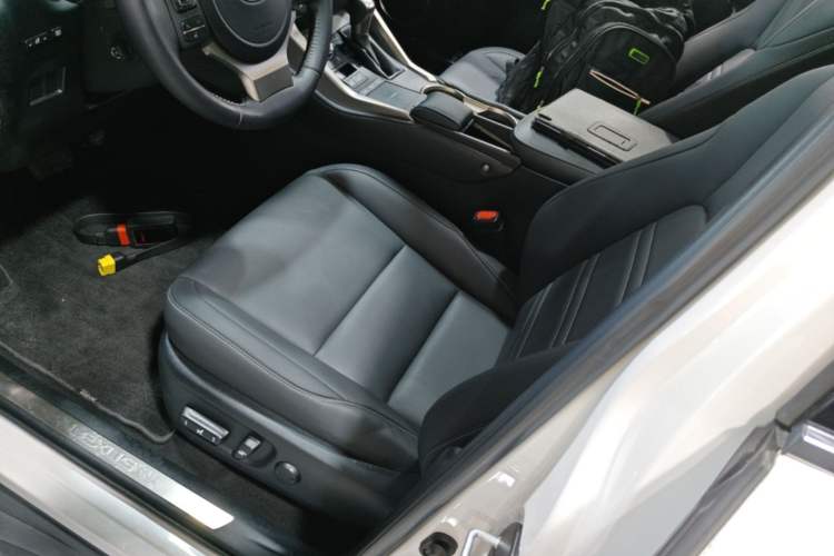 Used Lexus NX 2020 300h Front-Drive FENGSHANG Version China VI Standard Left Front Seat