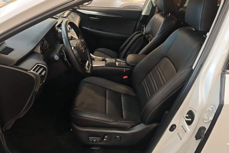 Used Lexus NX 2020 200 Front-Wheel Drive Freeline Edition China VI Standard Left Front Seat