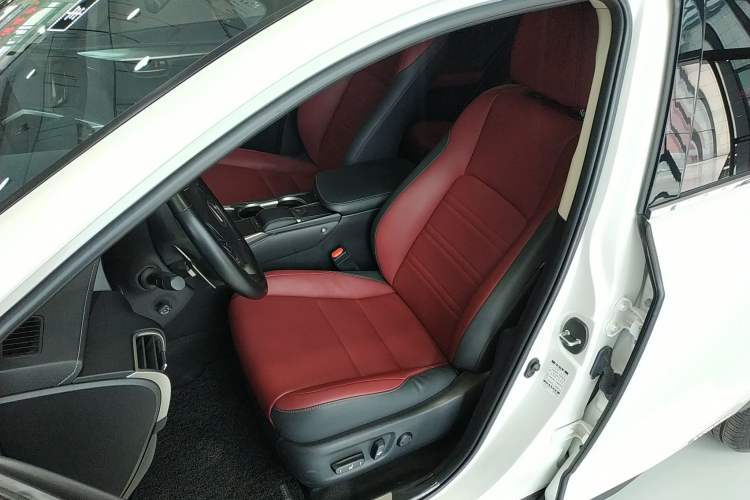 Used Lexus NX 2020 300h Front-Drive FENGSHANG Version China VI Standard Left Front Seat