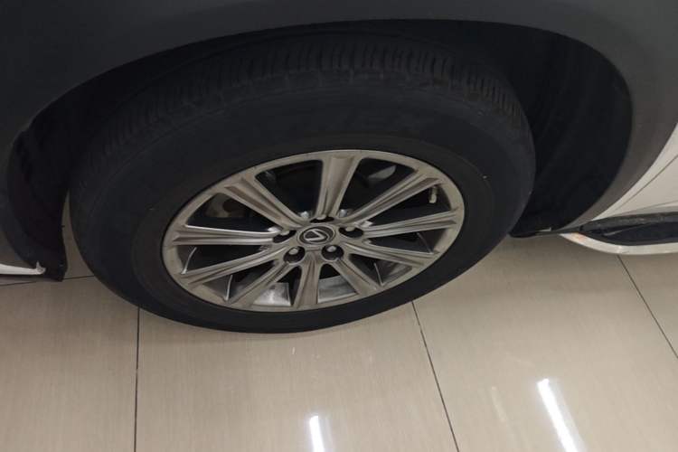 Used Lexus NX 2020 200 All-Wheel Drive Fēngshàng Version China VI Standard Left Front Wheel Hub