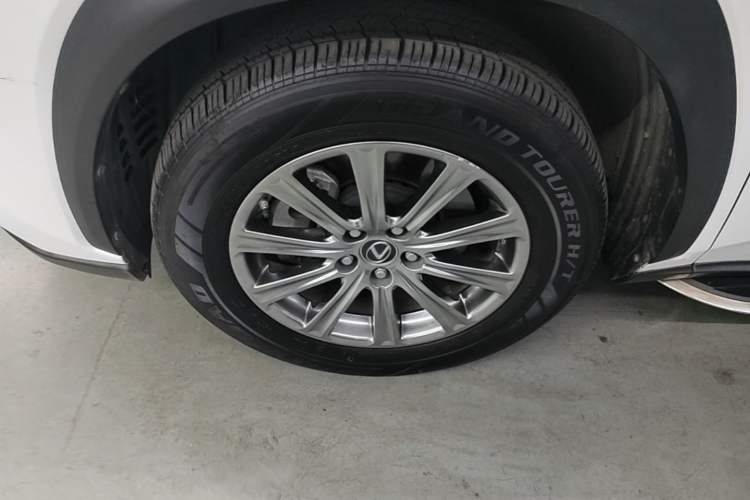 Used Lexus NX 2020 200 Front-Wheel Drive Vmotion Edition China VI Standard Left Front Wheel Hub