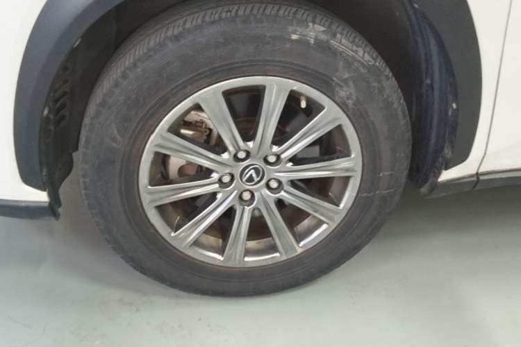 Used Lexus NX 2020 200 Front-Wheel Drive Freeline Edition China VI Standard Left Front Wheel Hub