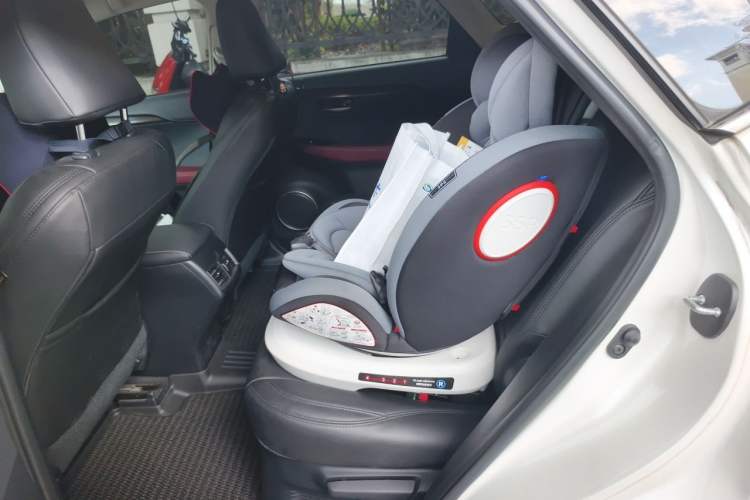 Used Lexus NX 2020 200 Front-Wheel Drive Freeline Edition China VI Standard Left Rear Seat
