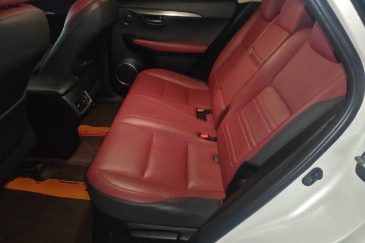 Used Lexus NX 2020 300h Front-Drive FENGSHANG Version China VI Standard Left Rear Seat
