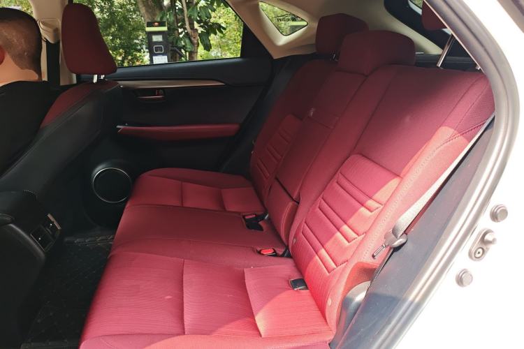 Used Lexus NX 2020 200 Front-Wheel Drive Freeline Edition China VI Standard Left Rear Seat