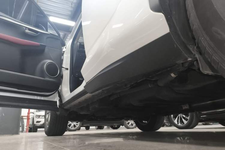 Used Lexus NX 2020 200 All-Wheel Drive Fēngshàng Version China VI Standard Left Side Sill