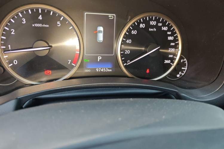 Used Lexus NX 2020 200 Front-Wheel Drive Vmotion Edition China VI Standard Odometer Close Up