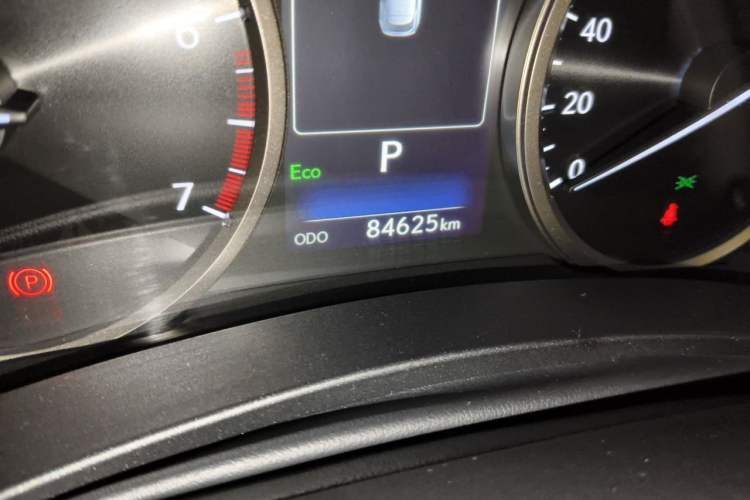 Used Lexus NX 2020 200 Front-Wheel Drive Freeline Edition China VI Standard Odometer Close Up