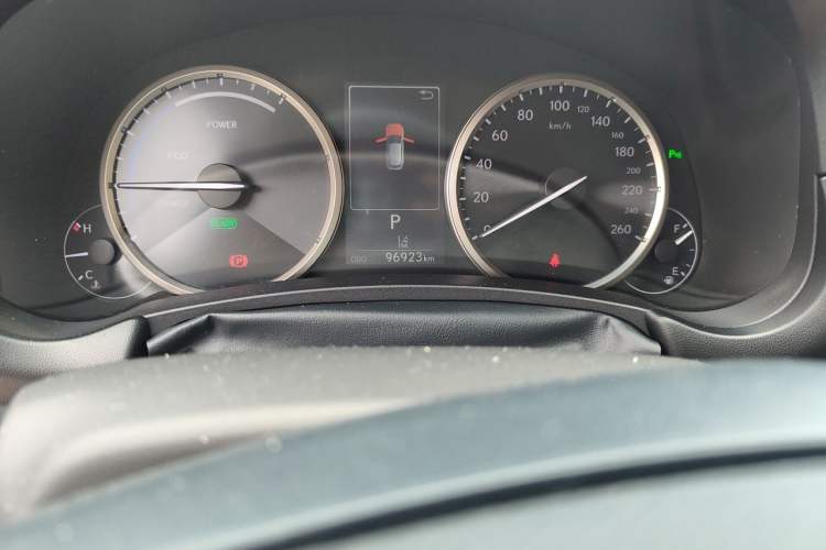 Used Lexus NX 2020 300h Front-Drive FENGSHANG Version China V Standard Odometer Close Up